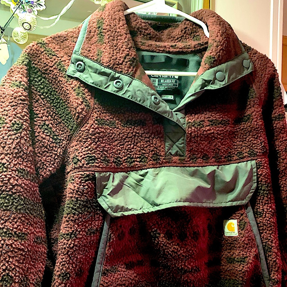 XS Carhartt pull over